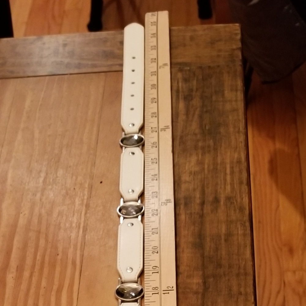 Woman's genuine leather belt